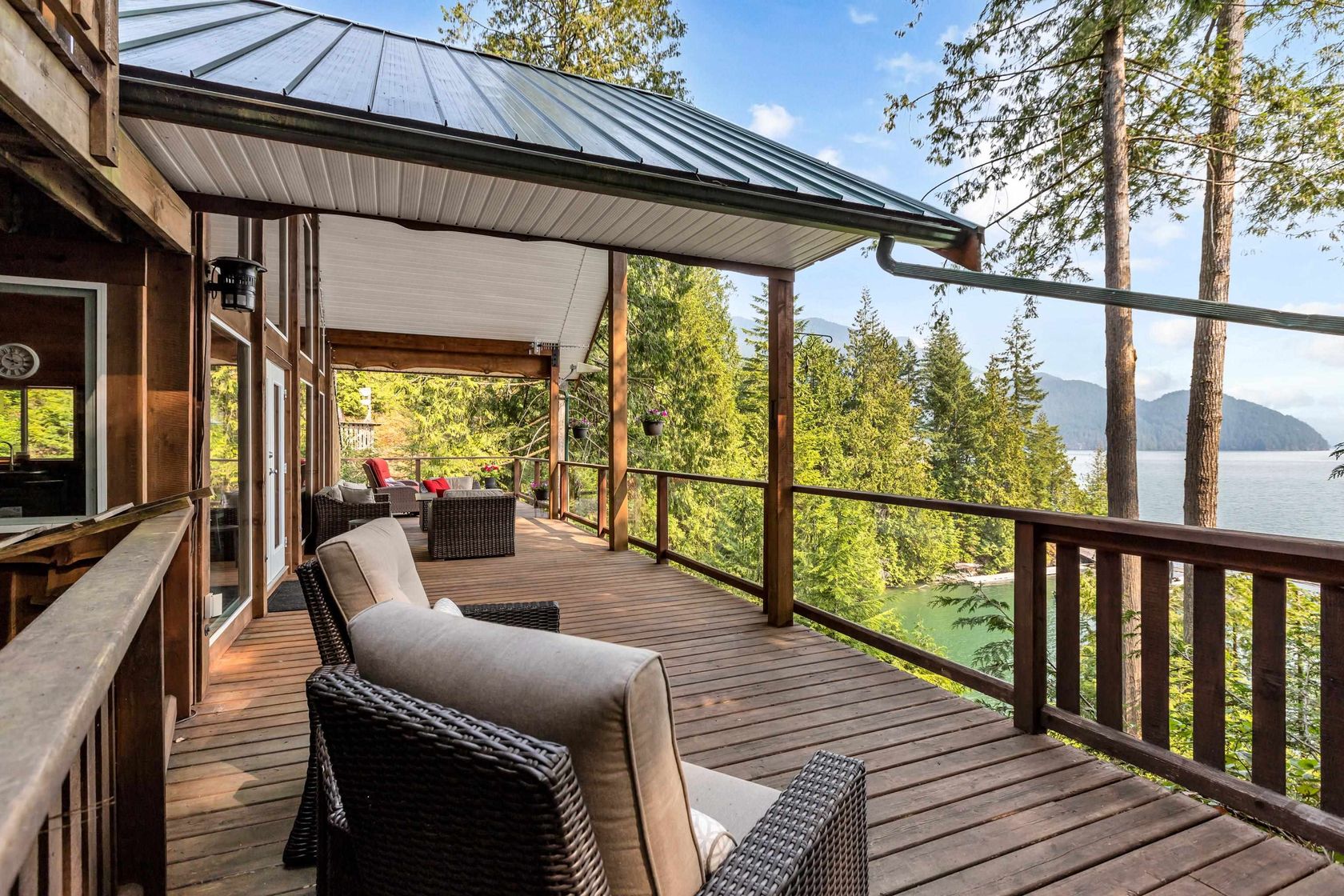 Photo 9 at 4 Christian Cove, North Meadows PI, Pitt Meadows Photo 9 at 4 Christian Cove, North Meadows PI, Pitt Meadows