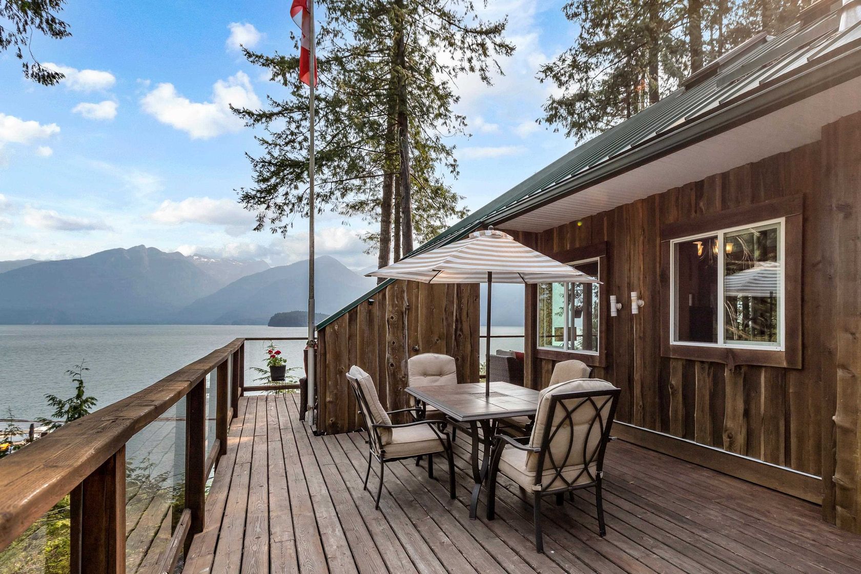 Photo 10 at 4 Christian Cove, North Meadows PI, Pitt Meadows Photo 10 at 4 Christian Cove, North Meadows PI, Pitt Meadows