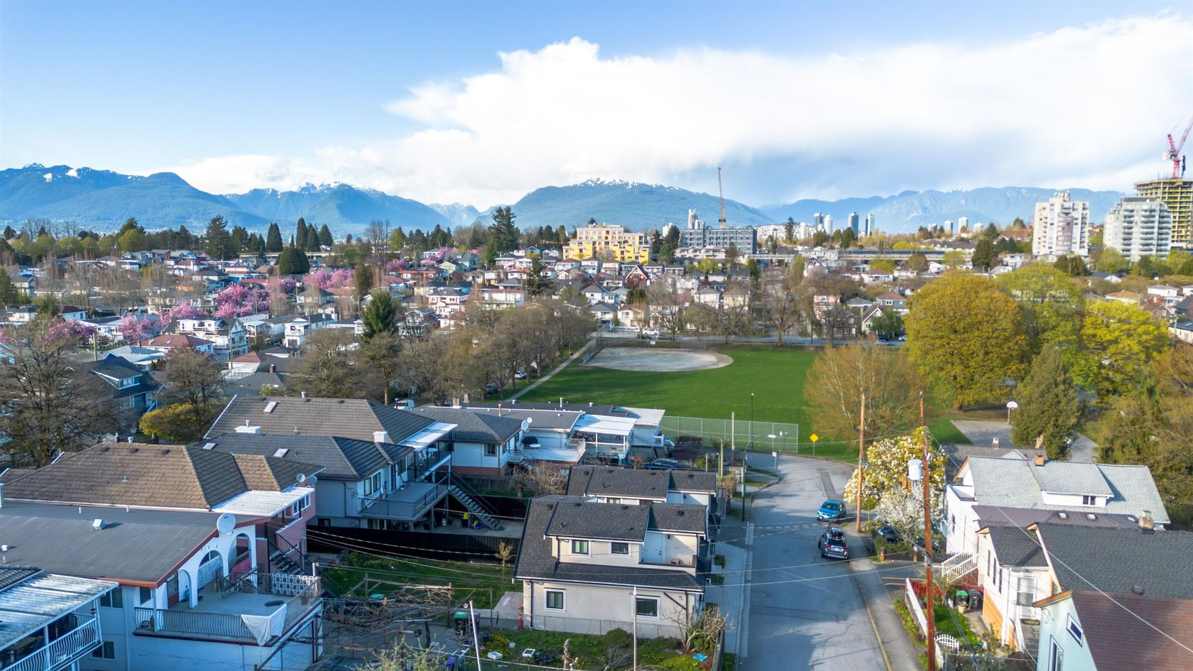 5347-mckinnon-street-collingwood-ve-vancouver-east-05.jpg
