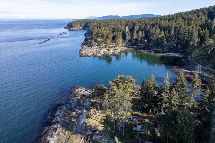 Photo 36 at 581 Bayview Drive, Mayne Island, Islands-Van. & Gulf