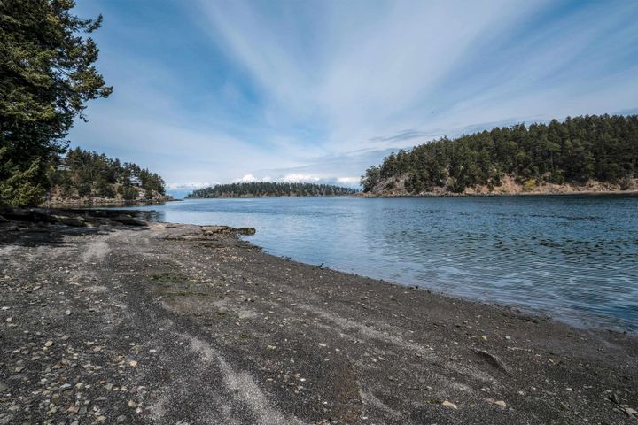Photo 17 at 548 Dalton Drive, Mayne Island, Islands-Van. & Gulf Photo 17 at 548 Dalton Drive, Mayne Island, Islands-Van. & Gulf