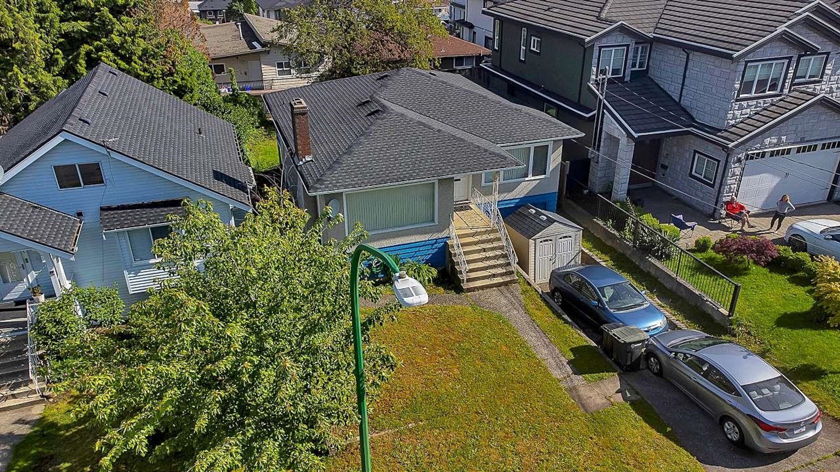 Photo 5 at 3723 Price Street, Central Park BS, Burnaby South Photo 5 at 3723 Price Street, Central Park BS, Burnaby South