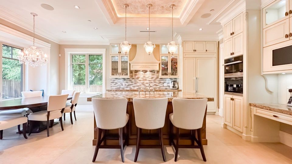 Photo 10 at 3853 W 38th Avenue, Dunbar, Vancouver West