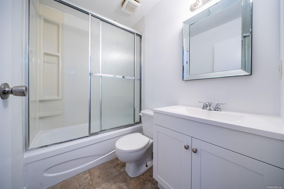 Photo 11 at 304 - 5520 Joyce Street, Killarney VE, Vancouver East