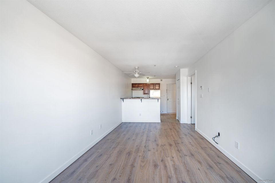 Photo 16 at 304 - 5520 Joyce Street, Killarney VE, Vancouver East