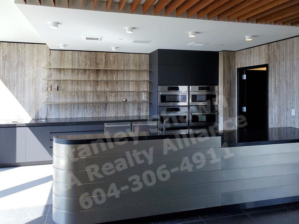 Photo 12 at 650 - 320 Granville Street, Downtown VW, Vancouver West