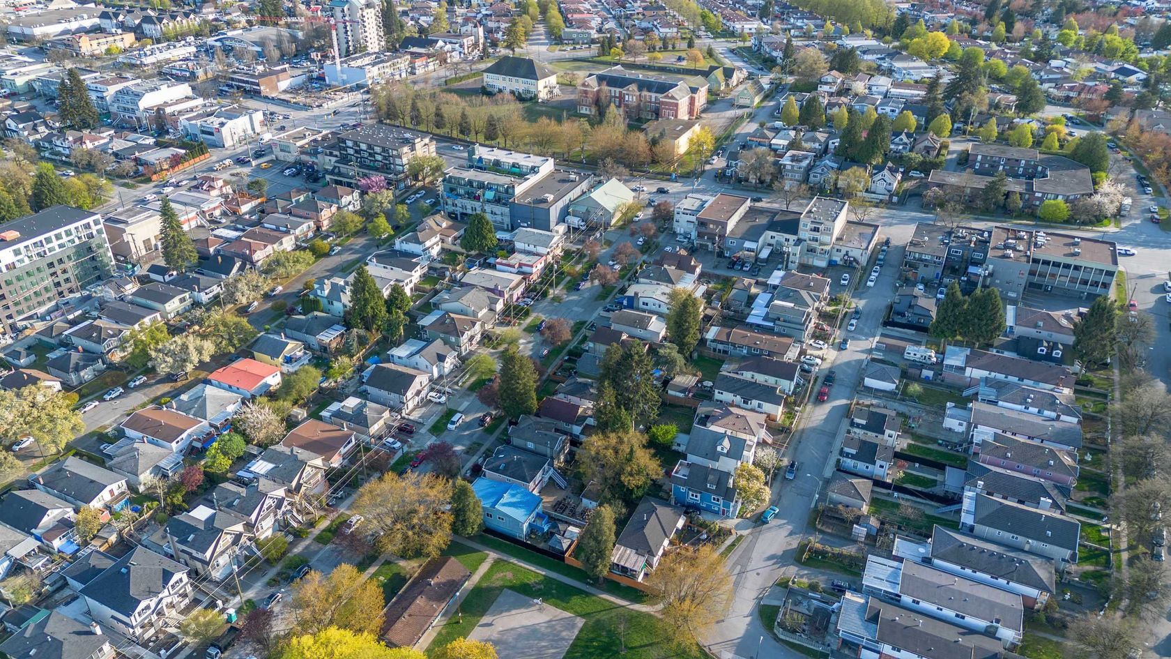 5320-mchardy-street-collingwood-ve-vancouver-east-04.jpg