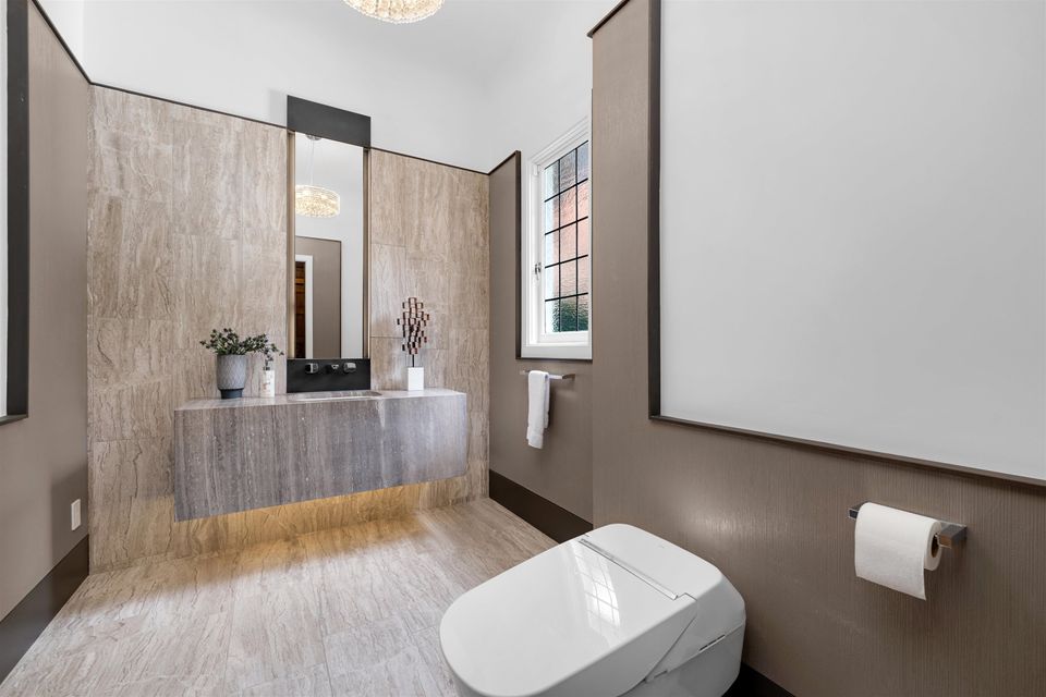 2106 Sw Marine Drive4