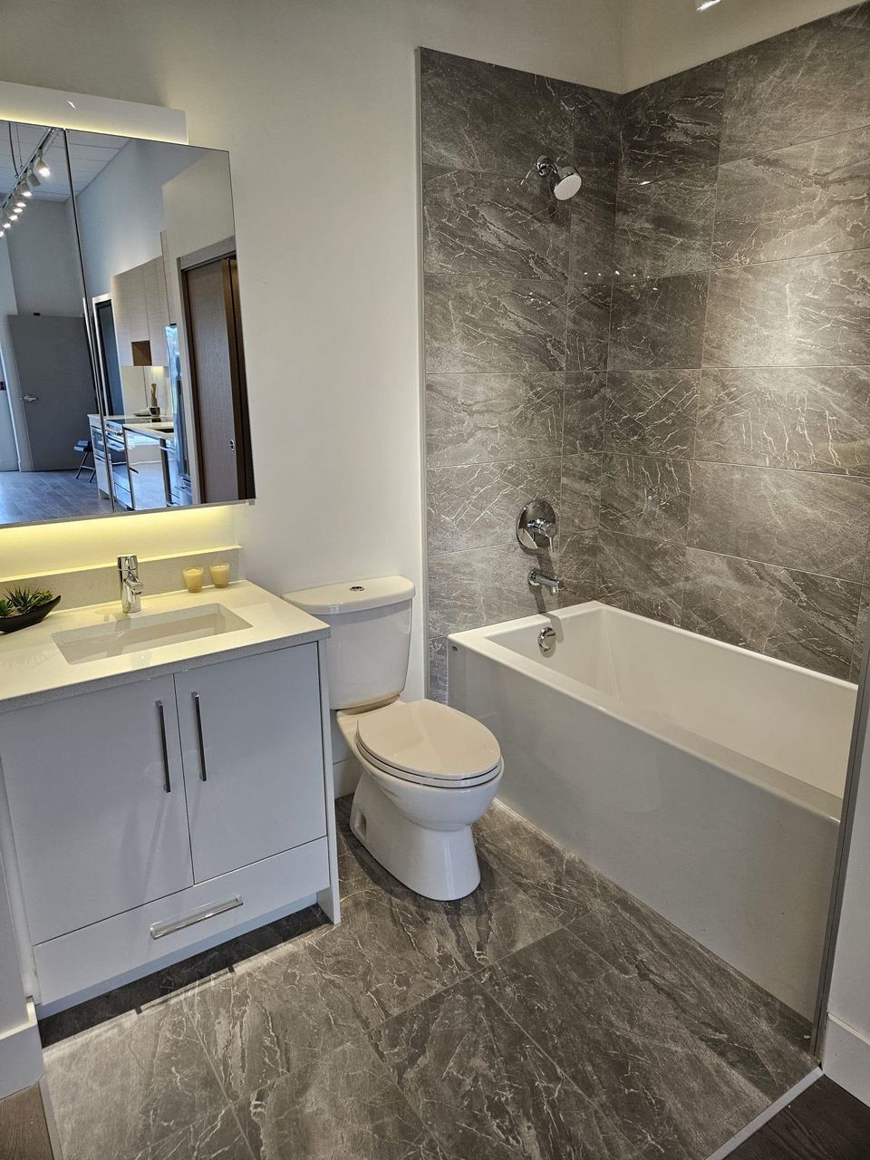 Photo 10 at 21 - 4337 Boundary Road, Hamilton RI, Richmond