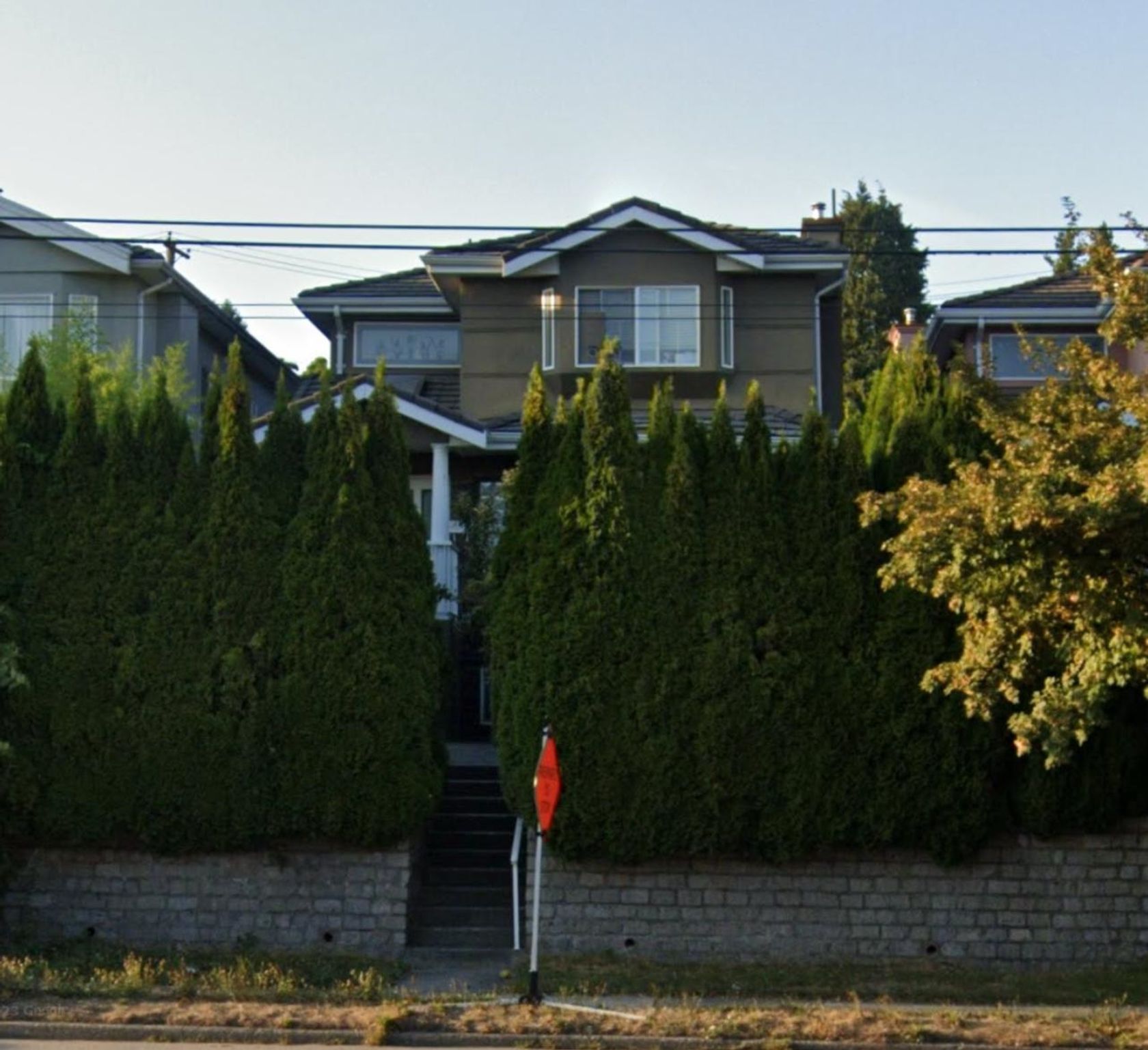 2945 E Broadway, Renfrew VE, Vancouver East photo number 2 2945 E Broadway, Renfrew VE, Vancouver East photo number 2