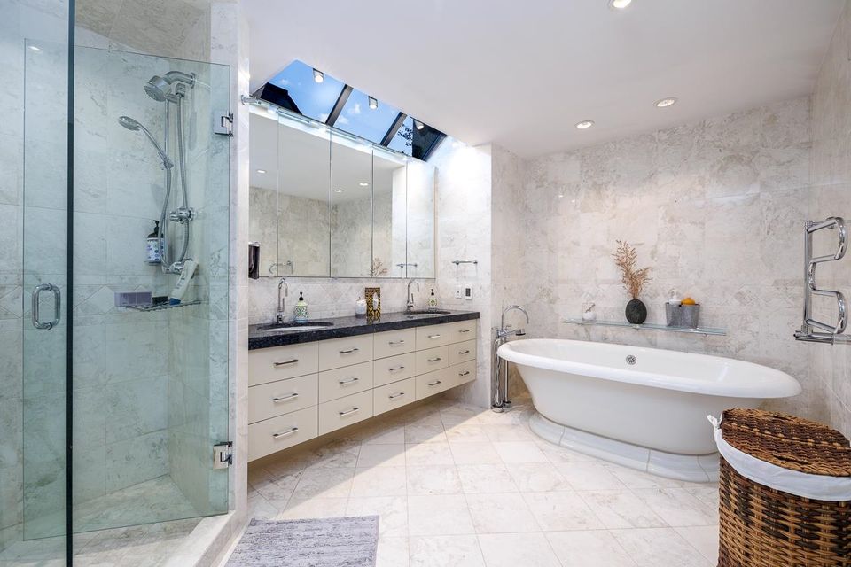 Photo 15 at 4489 W 2nd Avenue, Point Grey, Vancouver West