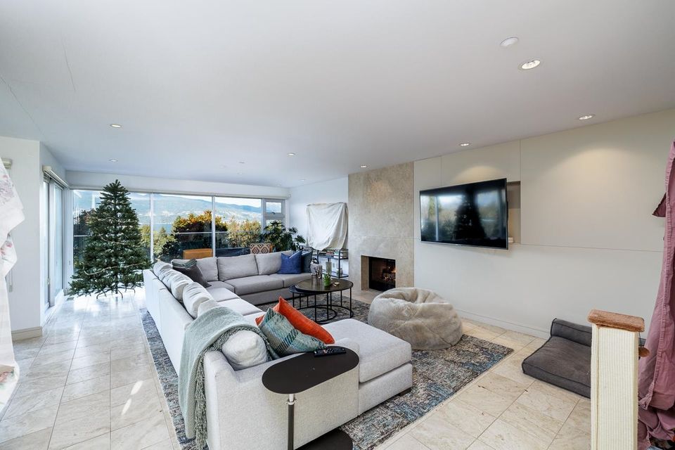 Photo 25 at 4489 W 2nd Avenue, Point Grey, Vancouver West