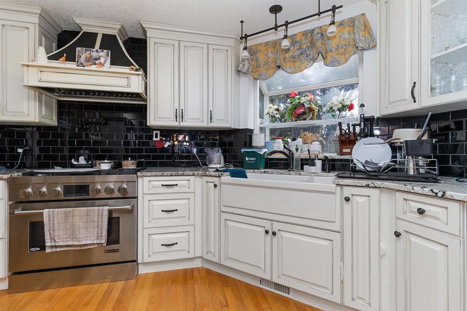 Photo 9 at 11 - 31600 Old Yale Road, Abbotsford West, Abbotsford