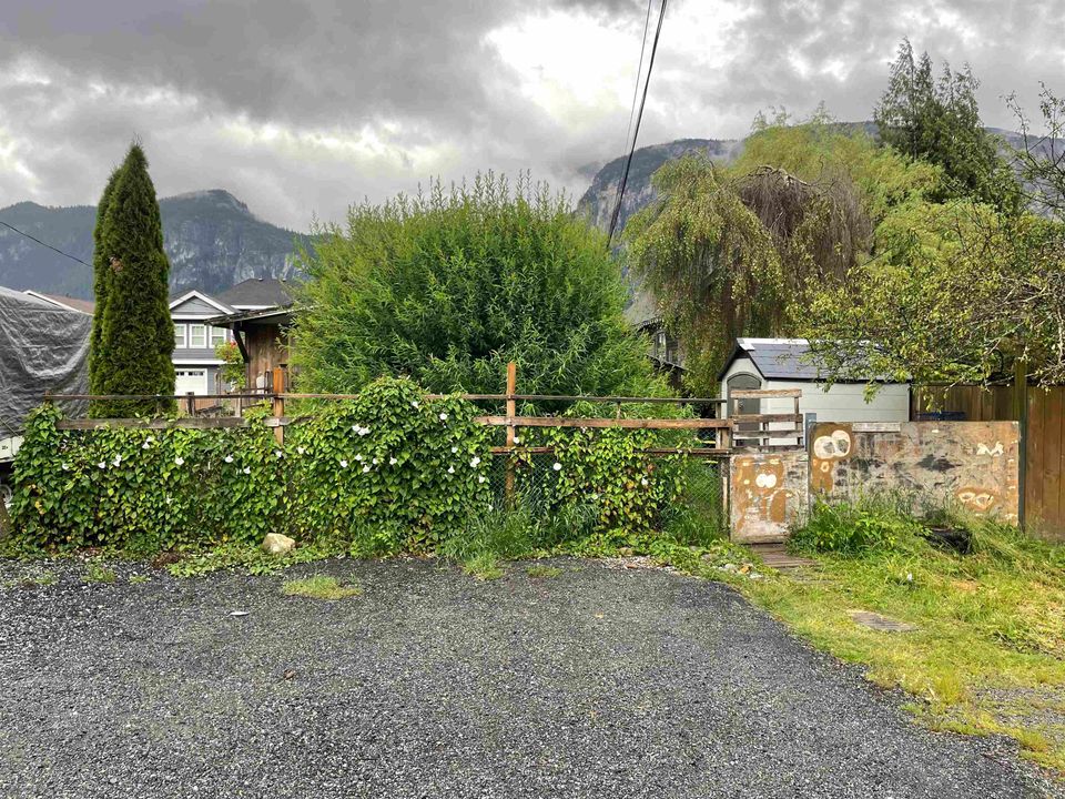 Photo 7 at 38024 Sixth Avenue, Downtown SQ, Squamish