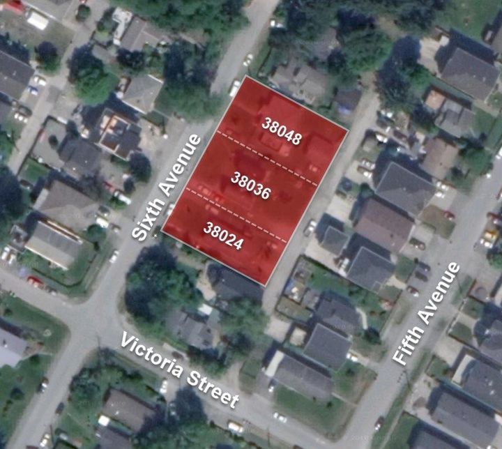 Photo 5 at 38024 Sixth Avenue, Downtown SQ, Squamish Photo 5 at 38024 Sixth Avenue, Downtown SQ, Squamish
