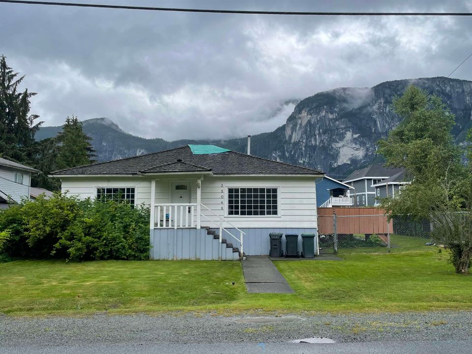Photo 7 at 38048 Sixth Avenue, Downtown SQ, Squamish