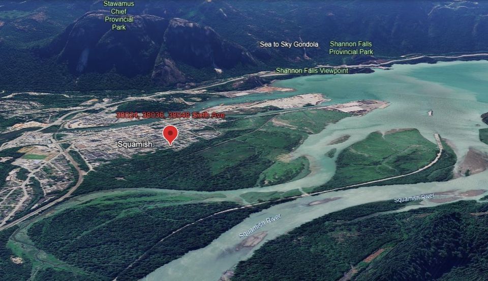 Photo 11 at 38048 Sixth Avenue, Downtown SQ, Squamish