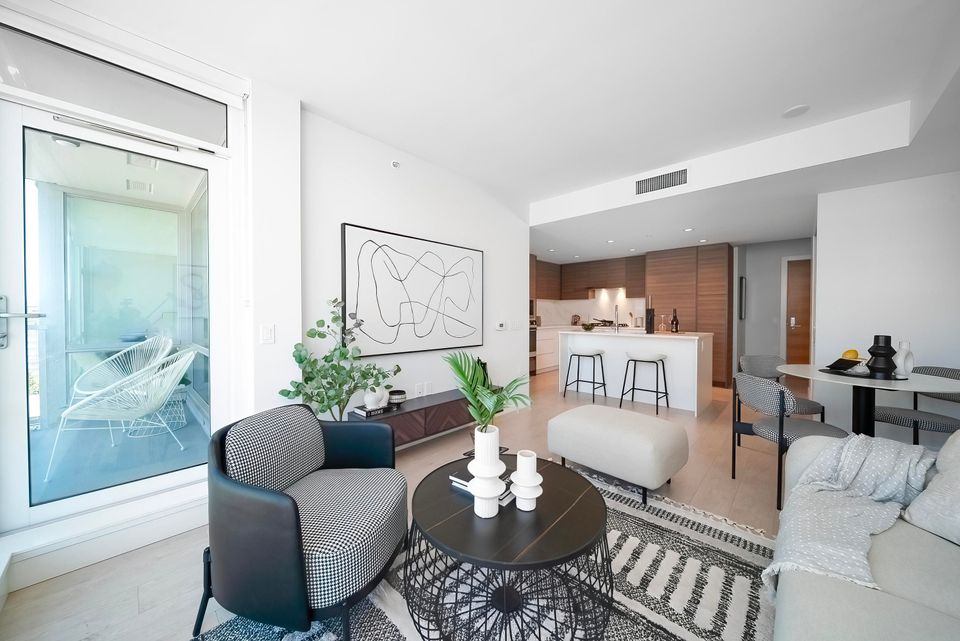 1706 - 6833 Buswell Street4