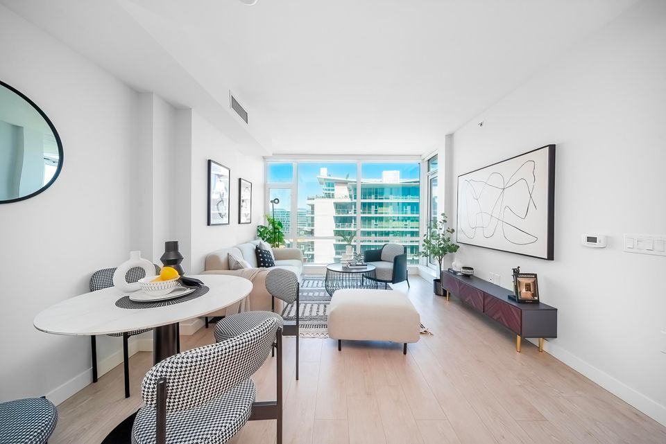 Photo 6 at 1706 - 6833 Buswell Street, Brighouse, Richmond