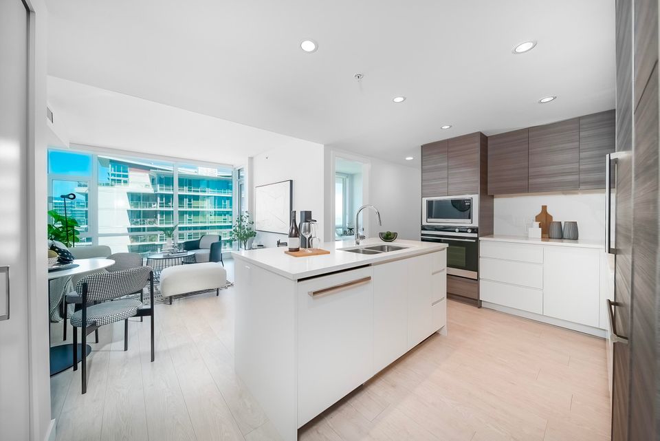 Photo 8 at 1706 - 6833 Buswell Street, Brighouse, Richmond