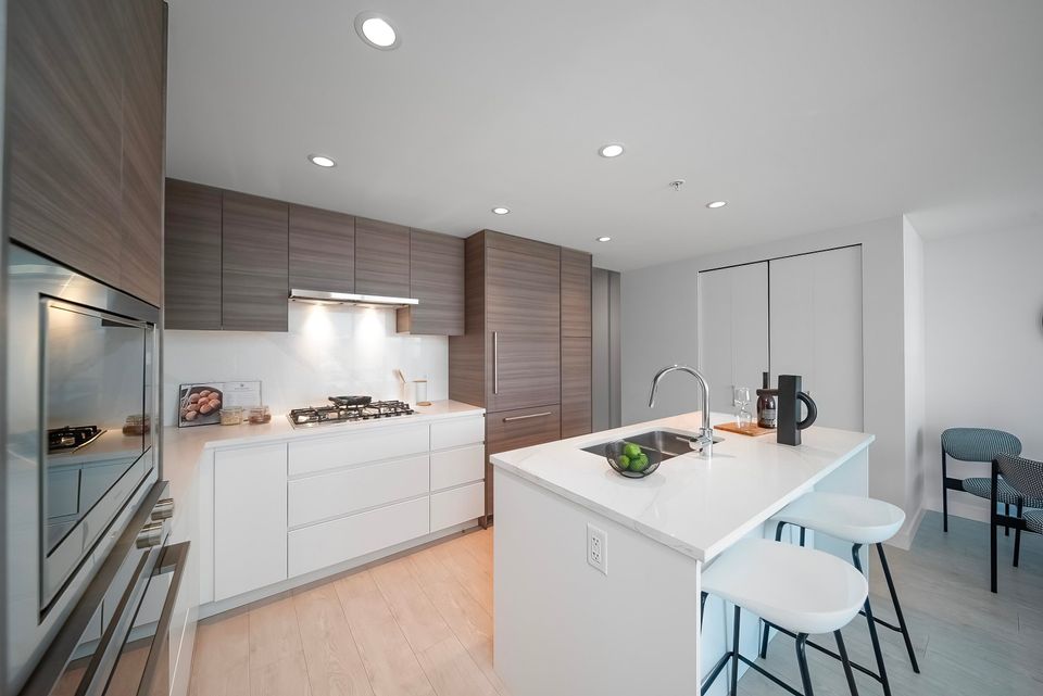 Photo 9 at 1706 - 6833 Buswell Street, Brighouse, Richmond