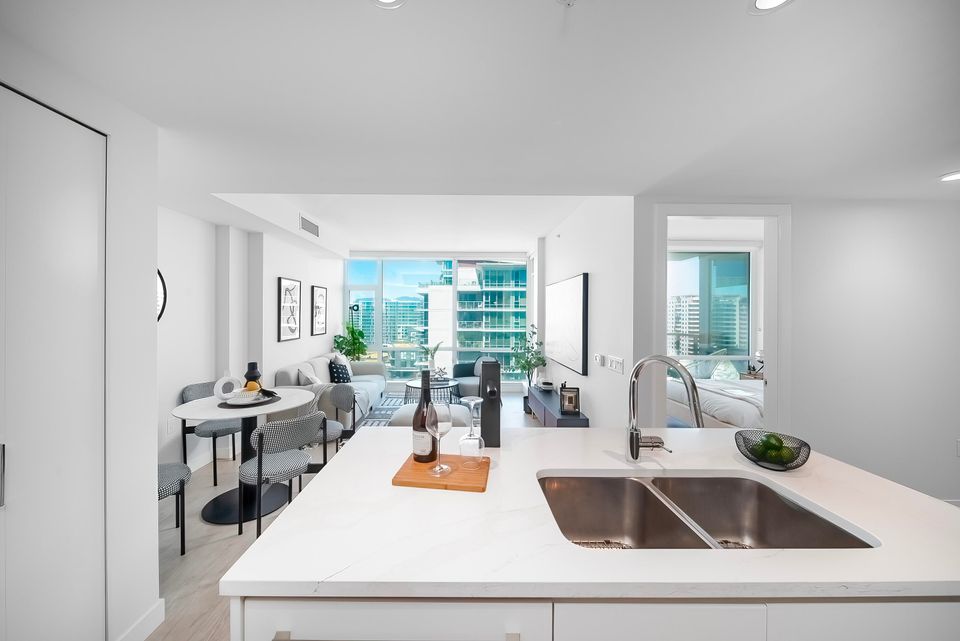 Photo 12 at 1706 - 6833 Buswell Street, Brighouse, Richmond