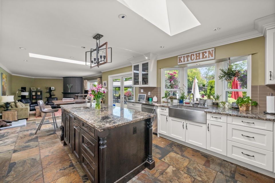 Photo 12 at 382 194 Street, Hazelmere, South Surrey White Rock