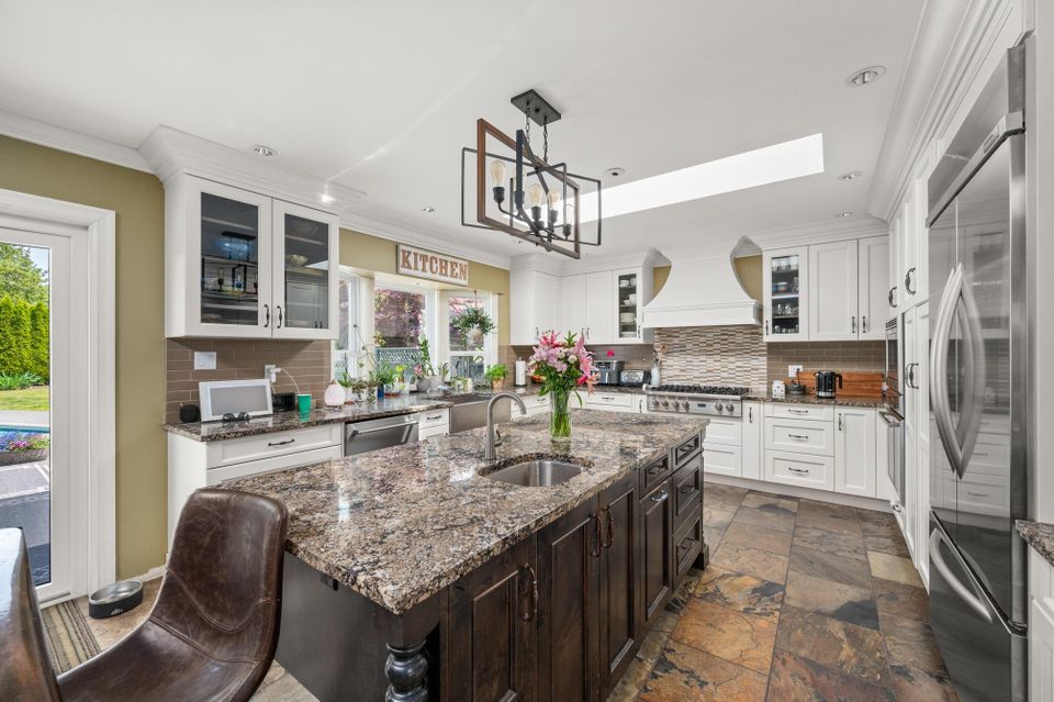 Photo 13 at 382 194 Street, Hazelmere, South Surrey White Rock