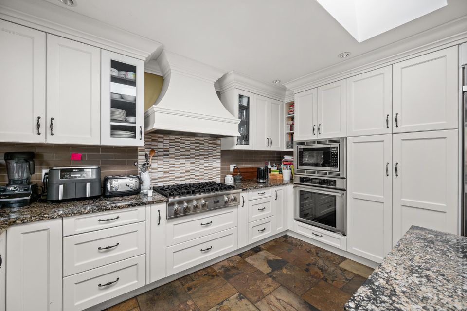 Photo 15 at 382 194 Street, Hazelmere, South Surrey White Rock