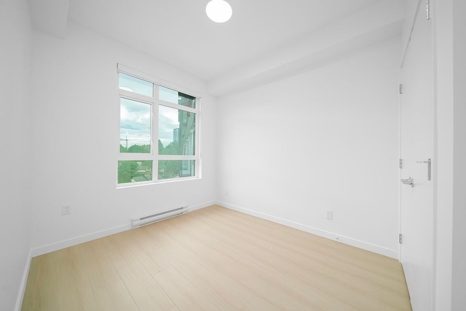 Photo 13 at 520 - 13968 Laurel Drive, Whalley, North Surrey