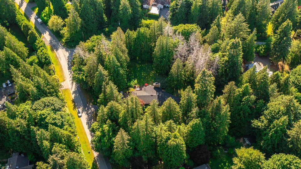 Photo 2 at 13425 Woodcrest Drive, Elgin Chantrell, South Surrey White Rock