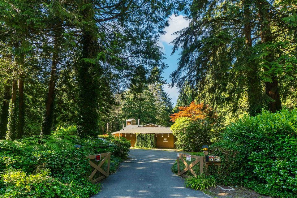 Photo 5 at 13425 Woodcrest Drive, Elgin Chantrell, South Surrey White Rock
