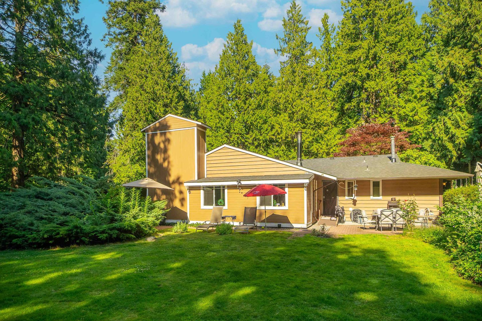 13425 Woodcrest Drive, Elgin Chantrell, South Surrey White Rock photo number 2 13425 Woodcrest Drive, Elgin Chantrell, South Surrey White Rock photo number 2