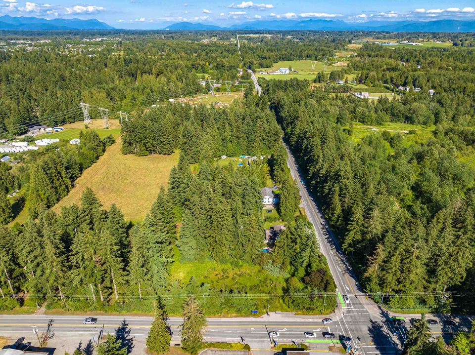 Photo 7 at 20877 40 Avenue, Brookswood Langley, Langley