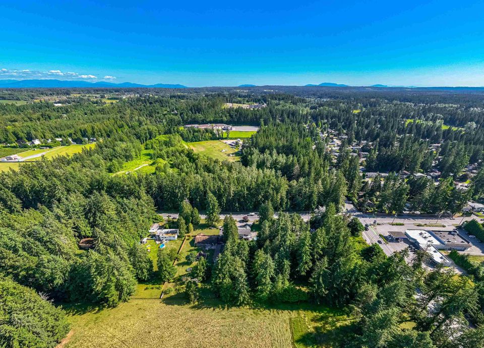 Photo 9 at 20877 40 Avenue, Brookswood Langley, Langley