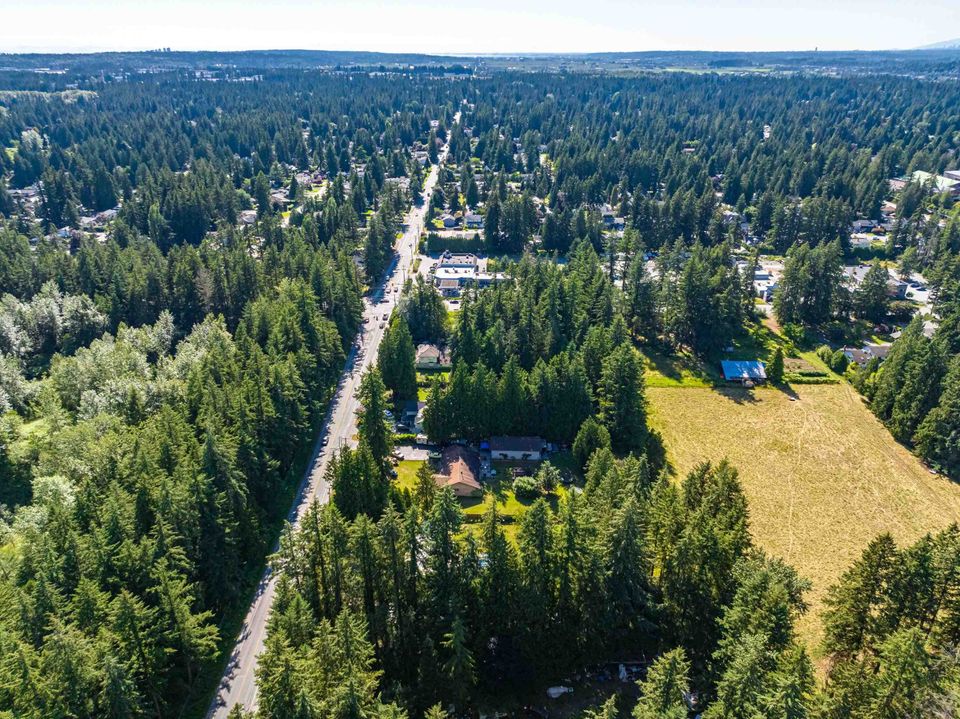 Photo 11 at 20877 40 Avenue, Brookswood Langley, Langley