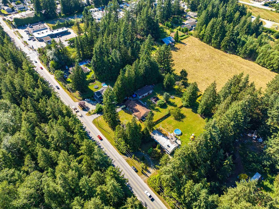 Photo 14 at 20877 40 Avenue, Brookswood Langley, Langley Photo 14 at 20877 40 Avenue, Brookswood Langley, Langley