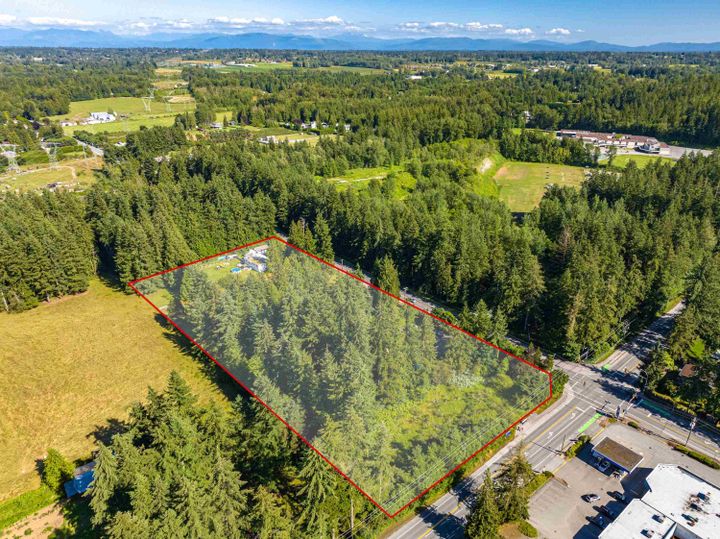 Photo 8 at 20877 40 Avenue, Brookswood Langley, Langley Photo 8 at 20877 40 Avenue, Brookswood Langley, Langley