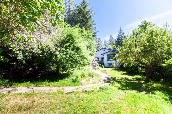 Photo 20 at 370 Maple Drive, Mayne Island, Islands-Van. & Gulf Photo 20 at 370 Maple Drive, Mayne Island, Islands-Van. & Gulf
