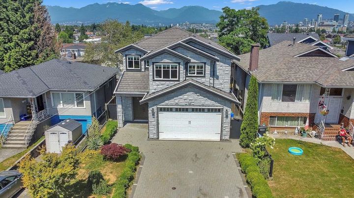 Photo 6 at 3727 Price Street, Central Park BS, Burnaby South Photo 6 at 3727 Price Street, Central Park BS, Burnaby South