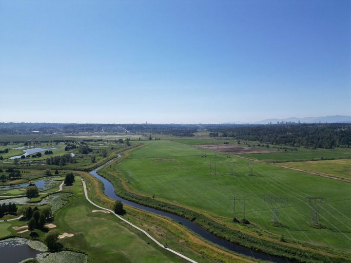 Photo 10 at 6859 168 Street, Cloverdale BC, Cloverdale Photo 10 at 6859 168 Street, Cloverdale BC, Cloverdale