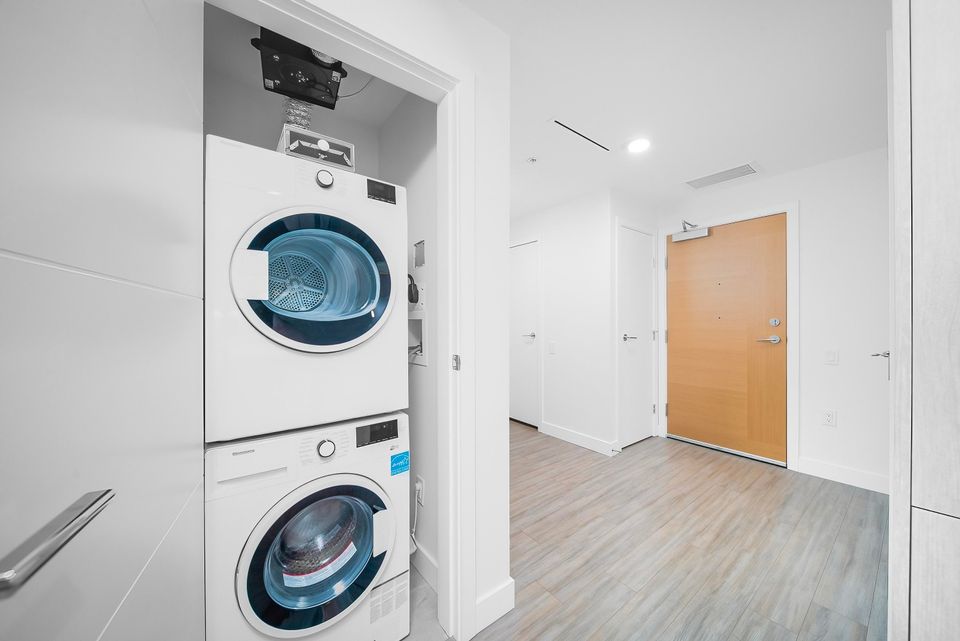 Photo 8 at 502 - 6398 Silver Avenue, Metrotown, Burnaby South Photo 8 at 502 - 6398 Silver Avenue, Metrotown, Burnaby South