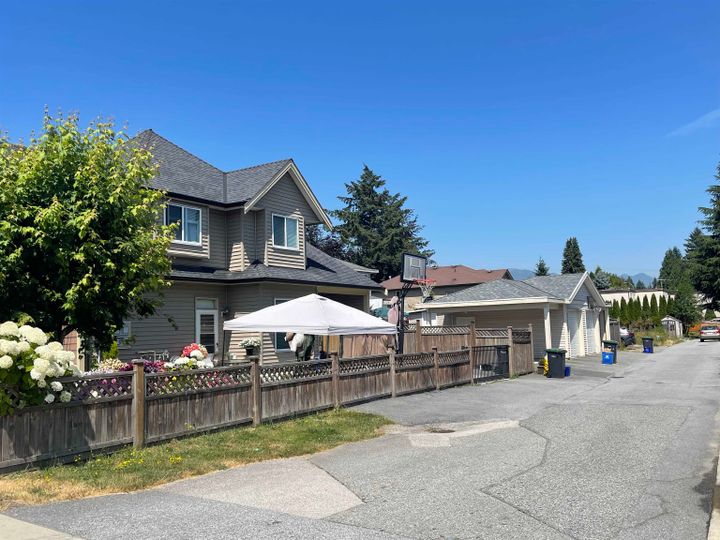 Photo 1 at 743 Miller Avenue, Coquitlam West, Coquitlam Photo 1 at 743 Miller Avenue, Coquitlam West, Coquitlam