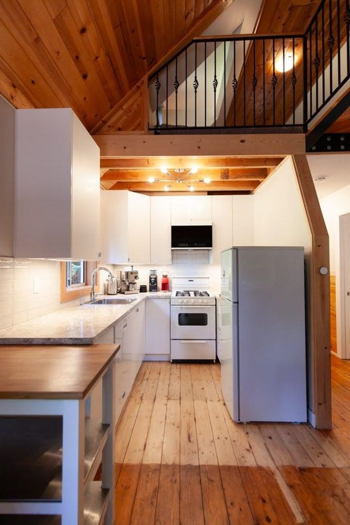 Photo 11 at 216 Georgina Point Road, Mayne Island, Islands-Van. & Gulf