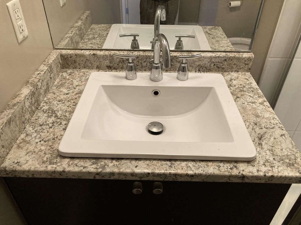 Photo 13 at 1207 - 13618 100 Avenue, Whalley, North Surrey