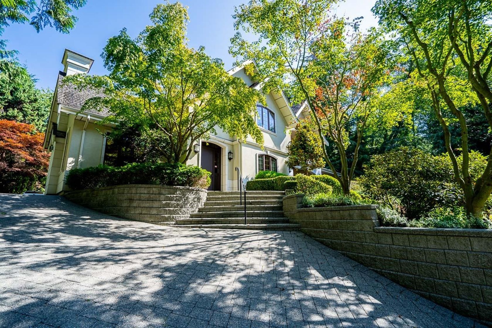 792 Southborough Drive, British Properties, West Vancouver photo number 2 792 Southborough Drive, British Properties, West Vancouver photo number 2