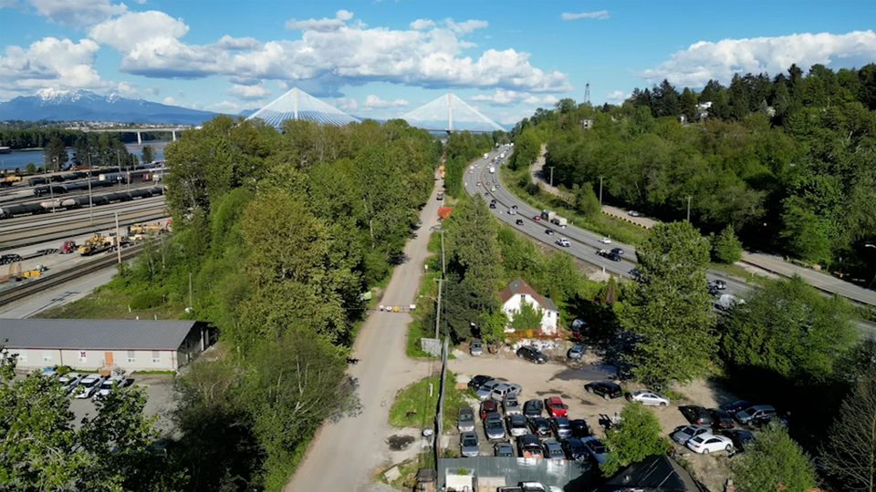 Photo 11 at 13858 117 Avenue, Bolivar Heights, North Surrey