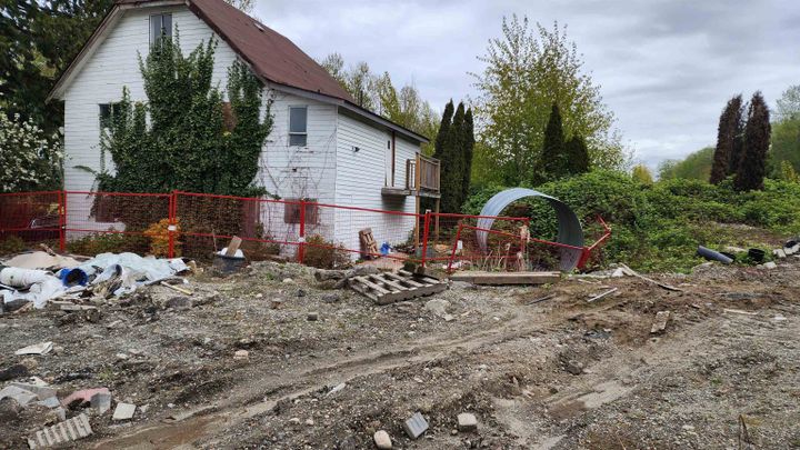 Photo 1 at 13858 117 Avenue, Bolivar Heights, North Surrey