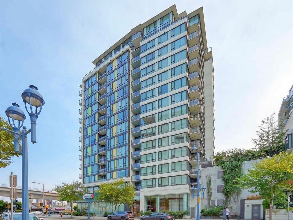 916 - 7988 Ackroyd Road0