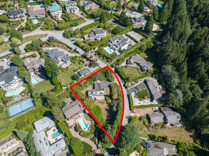 Photo 1 at 635 Glenmaroon Road, British Properties, West Vancouver Photo 1 at 635 Glenmaroon Road, British Properties, West Vancouver